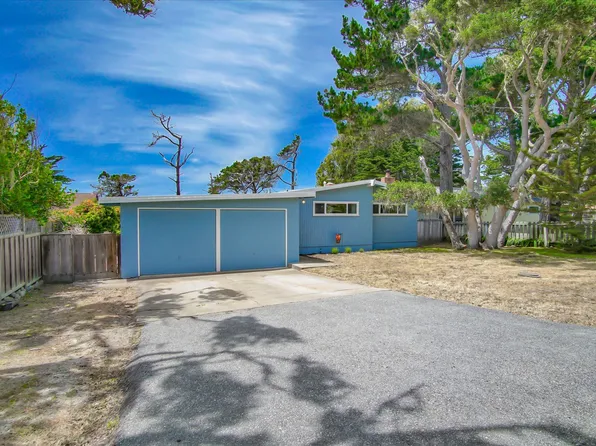 238 Crocker Ave, Pacific Grove, CA 93950