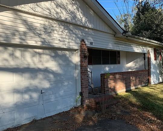 2nd image of 630 Zavalla St