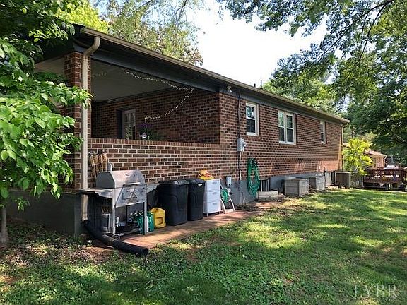 2nd image of 106 Lancaster Dr