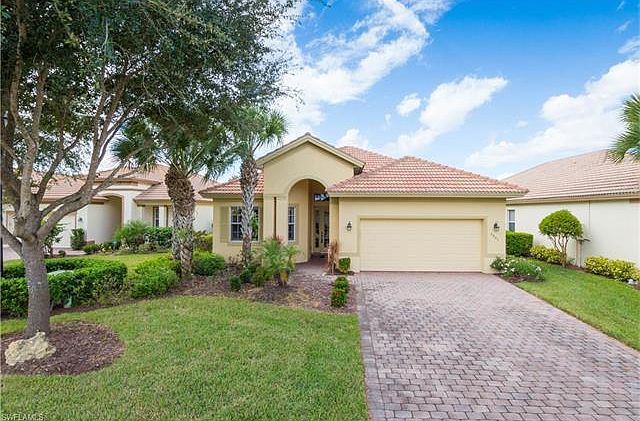 1st image of 3901 Lakeview Isle Ct
