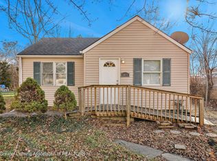 1011 Loa St, Lansing, MI 48910