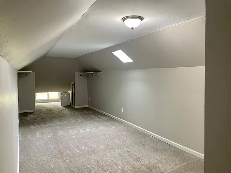 4026 Graceland Ave — Photo 8