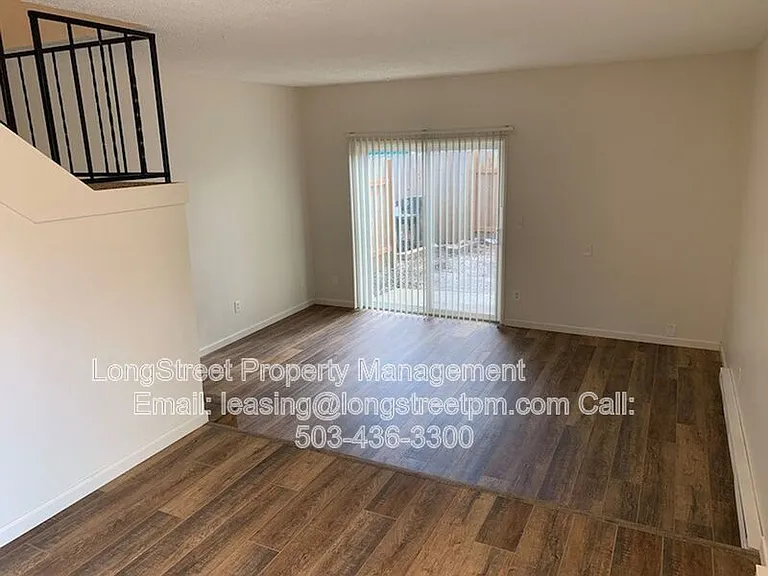 3161 N Shore Dr SE #4 — Photo 6