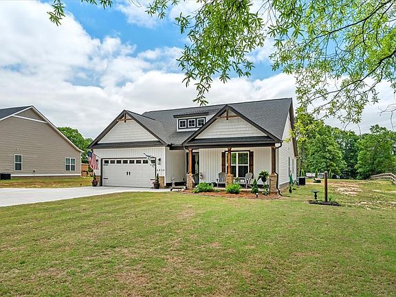2nd image of 6834 Midway Rd