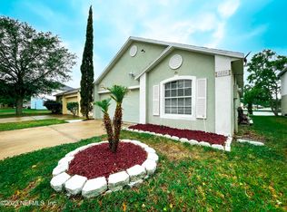 6678 Gentle Oaks Dr E, Jacksonville, FL 32244