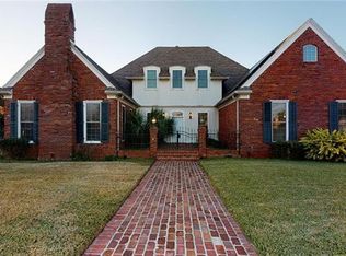 5731 Eastover Dr, New Orleans, LA 70128
