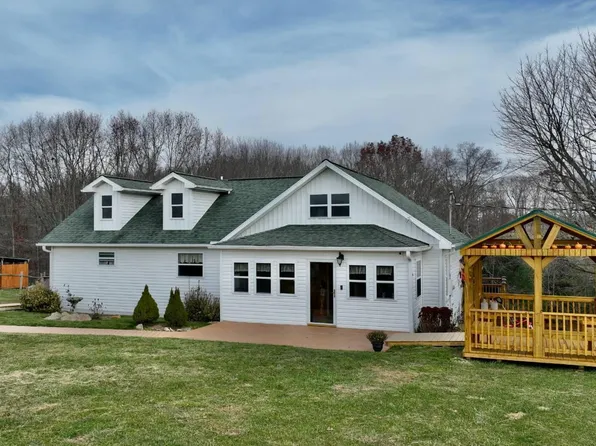 252 Old Civil War Trl, Renick, WV 24966