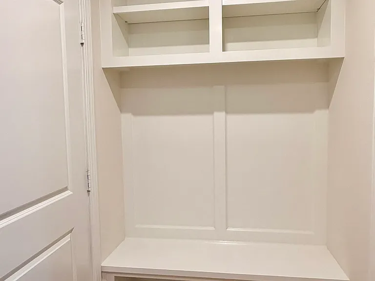 5621 Maggie Way — Photo 5