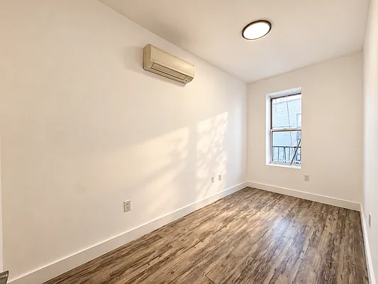 Bedroom, photo 4