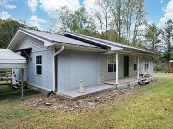2180 S Riverbend Rd, Dalton, GA 30721