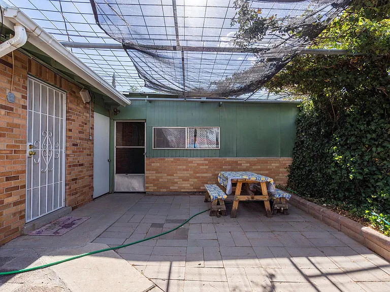 3127 Polk Ave — Photo 17