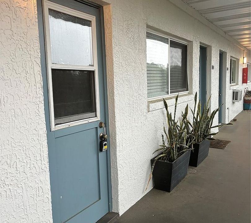 1st image of 320 Lakeview St APT 308