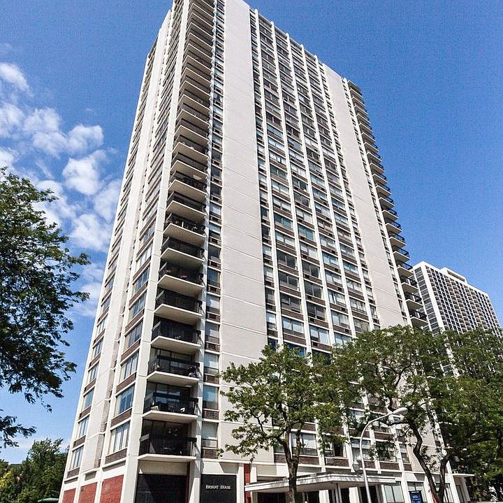 1st image of 1455 N Sandburg Ter APT 2202