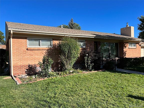 3rd image of 8580 Cedar Ln