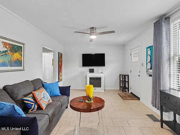 5th image of 178 Keesler Cir