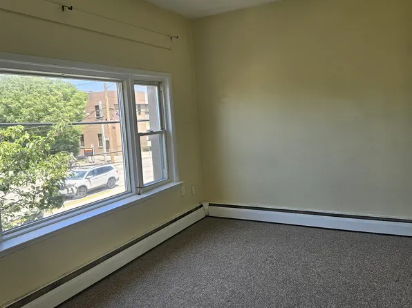 (undisclosed Address), Mineola, NY 11501