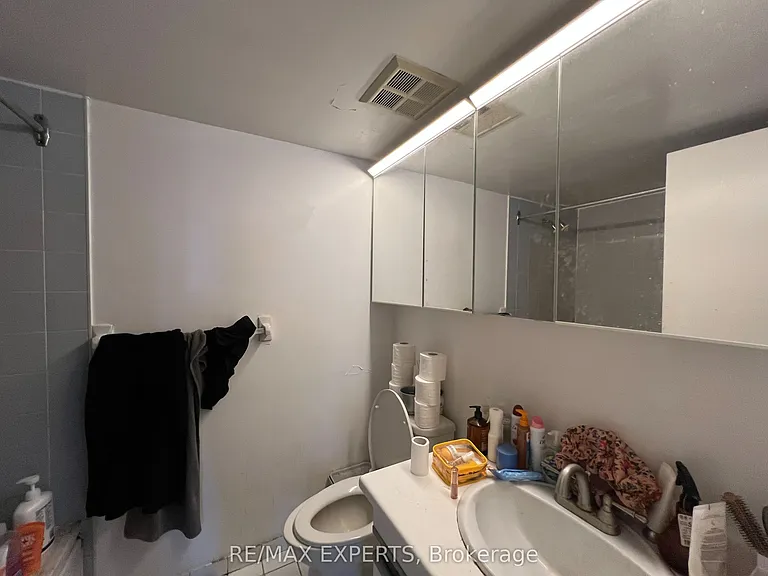 1001 Bay St #2217 — Photo 16