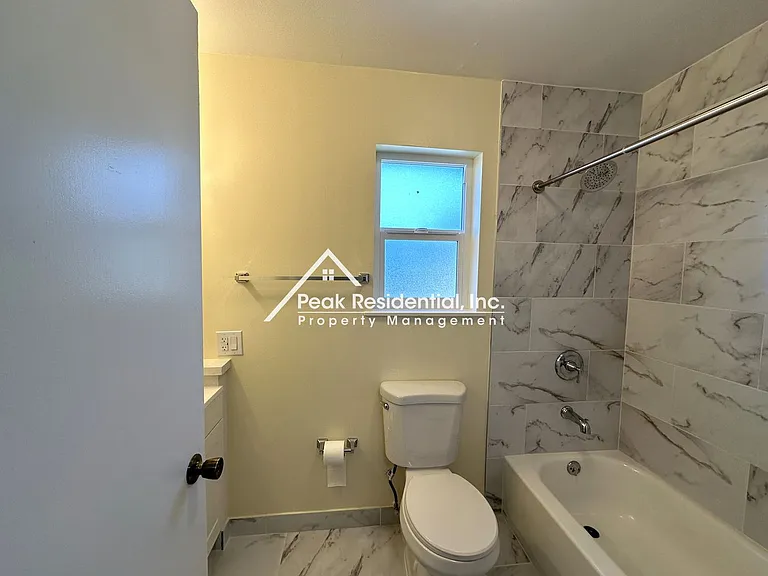 10262 Mills Station Rd — Photo 11