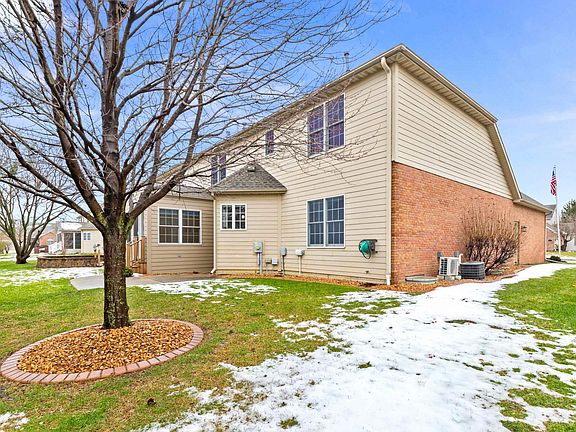 5th image of 718 Thornridge Dr