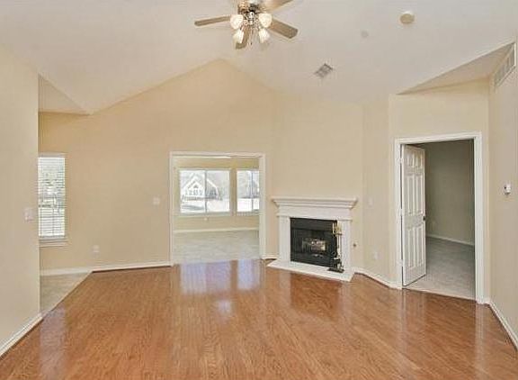 5th image of 2601 Marsh Ln Unit 161
