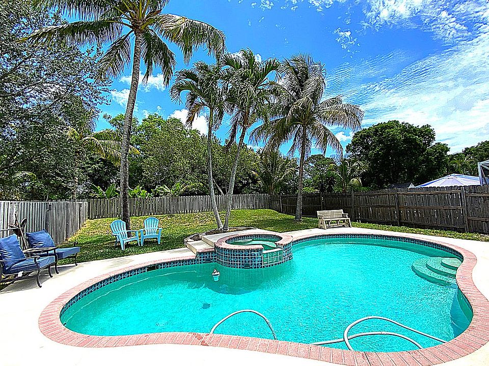 1st image of 6089 Savannah Way