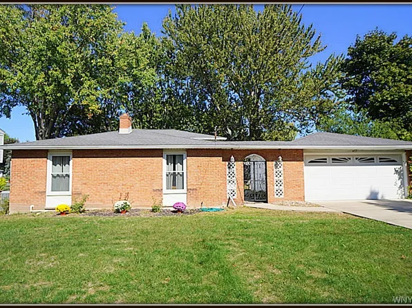 457 Cherry Ln, Lewiston, NY 14092