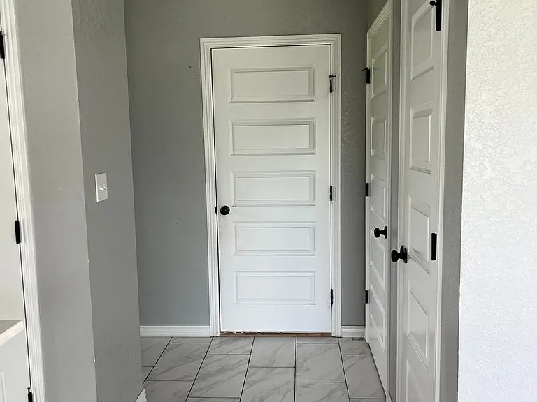 1518 Northridge Dr E — Photo 21