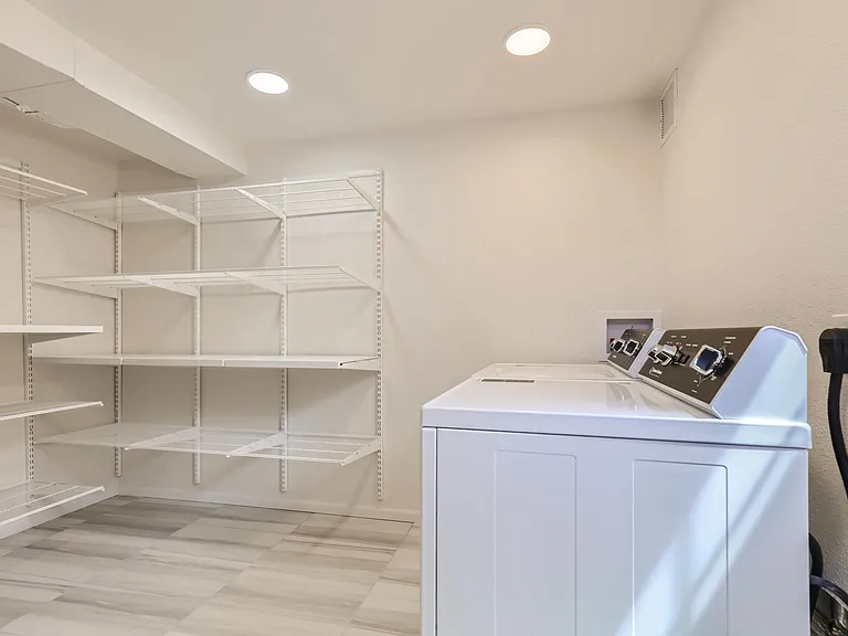 Private laundry and storage
