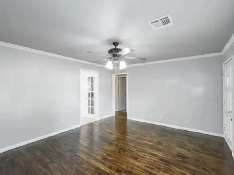 4715 S Cincinnati Ave — Photo 5