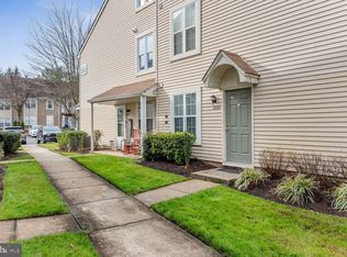 205 Ralston Dr, Mount Laurel, NJ 08054