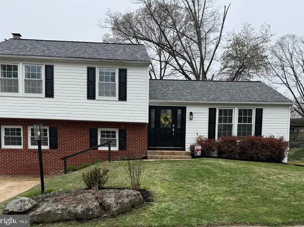 730 Snowden Ln, Glen Burnie, MD 21061