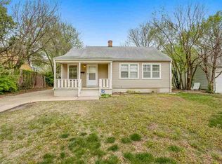 1032 N Pinecrest Ave, Wichita, KS 67208