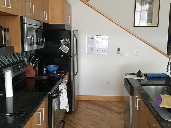 5th image of 900 Terminal Pl APT 255