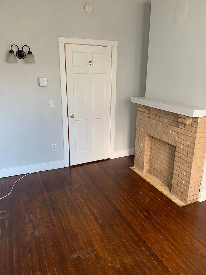 11 Hooker Ave — Photo 4