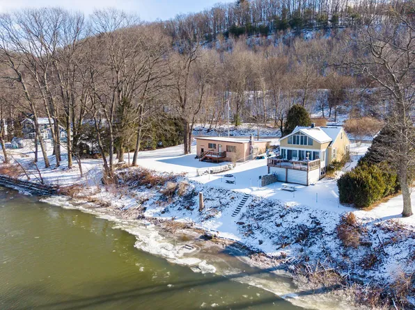 532 River Rd, Nescopeck, PA 18635