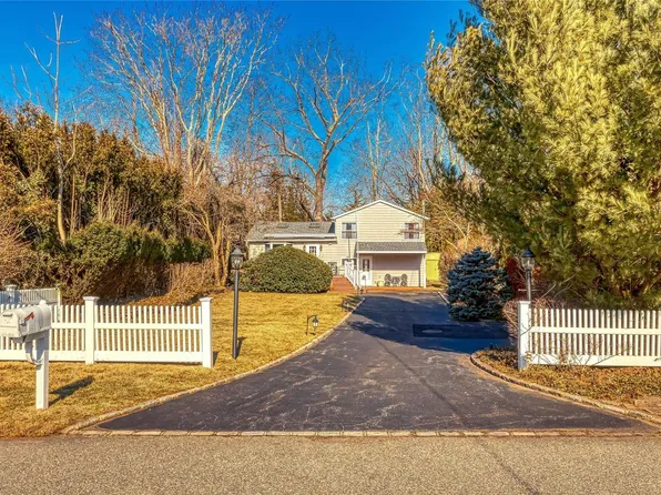 5 Park Street, Setauket, NY 11733