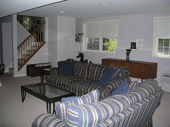 Huge Family/Rec Room