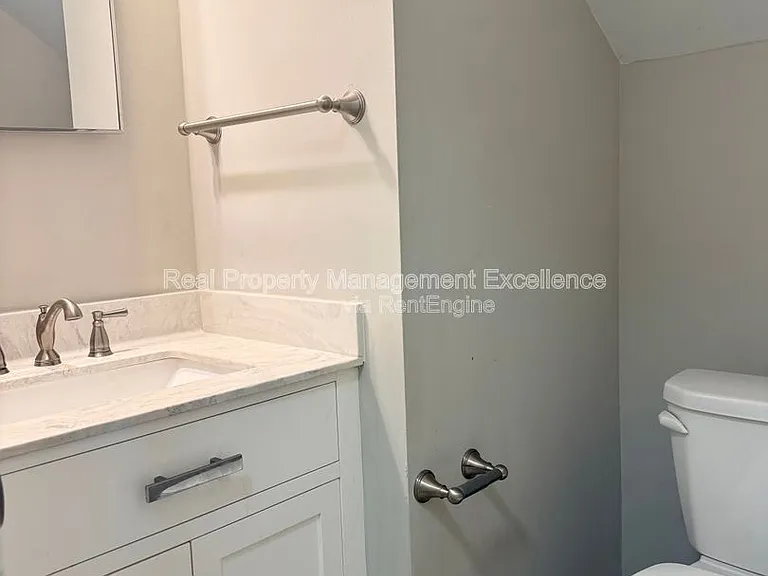 2922 Glenridge Dr #A — Photo 22