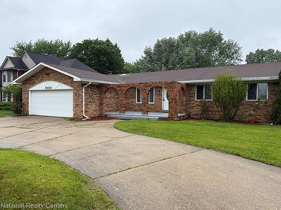 3rd image of 37625 Ryan Rd