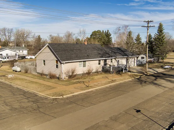 600 N Montana St, Elgin, ND 58533