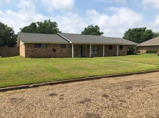 410 Brookwood Dr, Mount Pleasant, TX 75455
