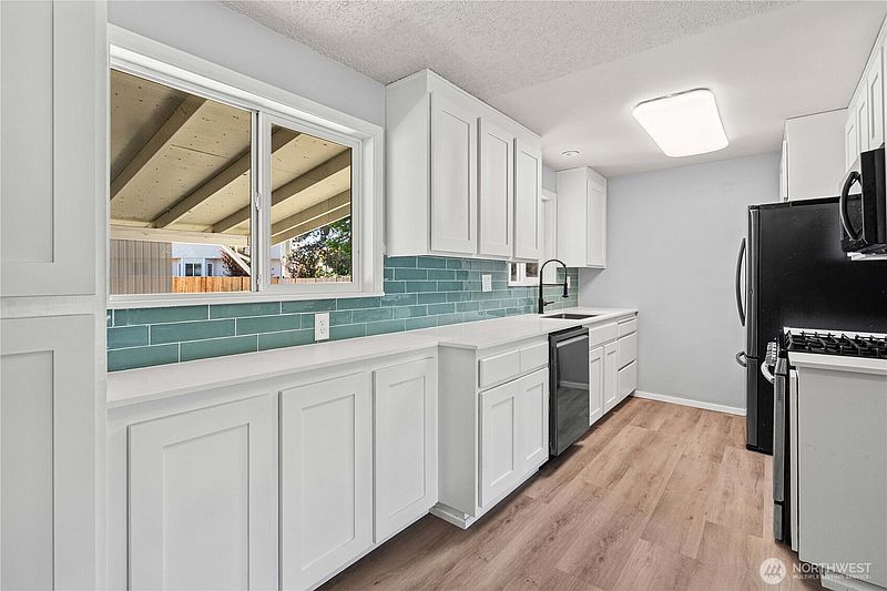 4th image of 17655 SE 267th Place