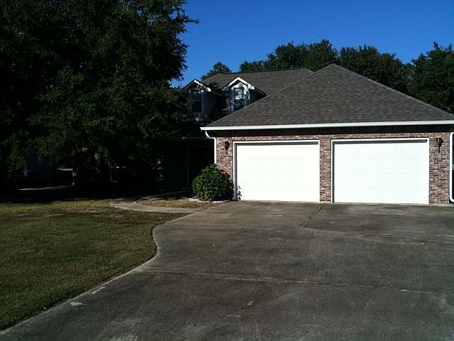 2nd image of 106 Glen Eagles Dr