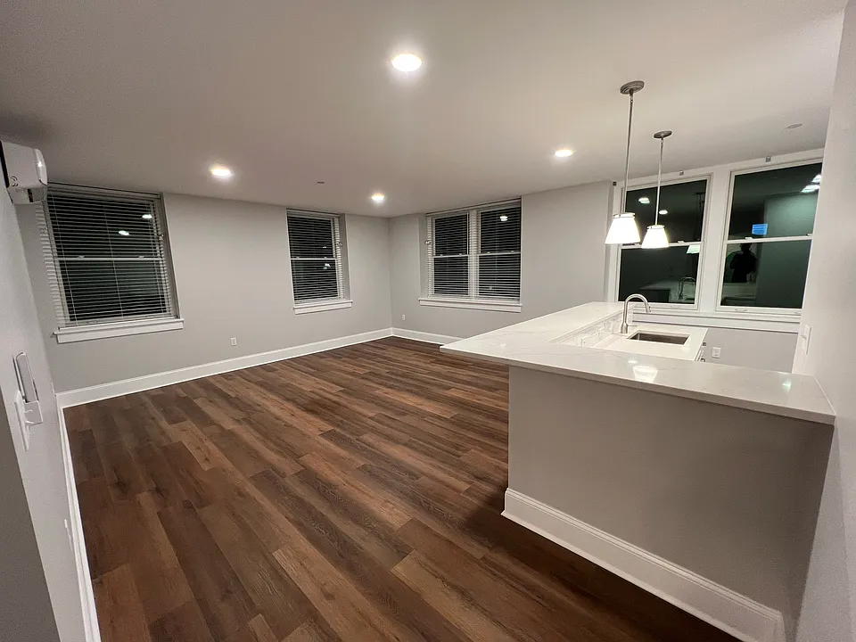 23 2nd St #4D