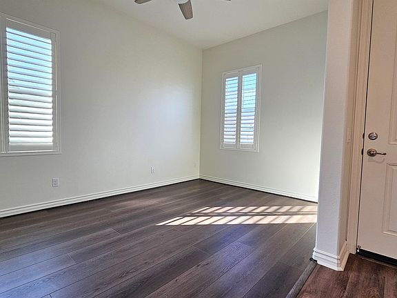 4th image of 43525 Adria Dr