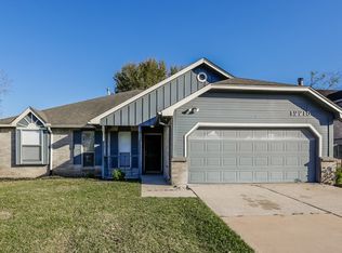 12215 White River Dr, Tomball, TX 77375