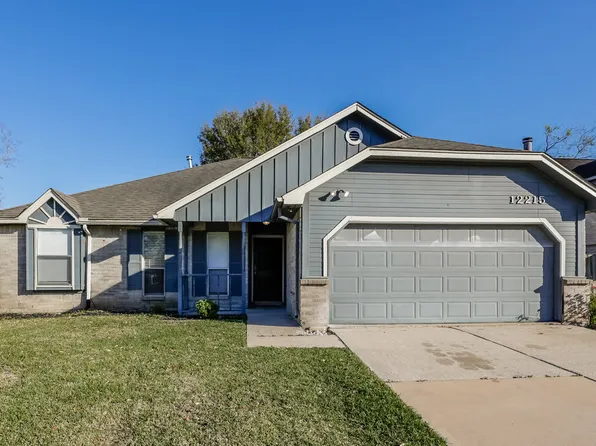 12215 White River Dr, Tomball, TX 77375