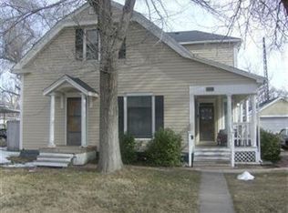 406 N 4th St, Garden City, KS 67846