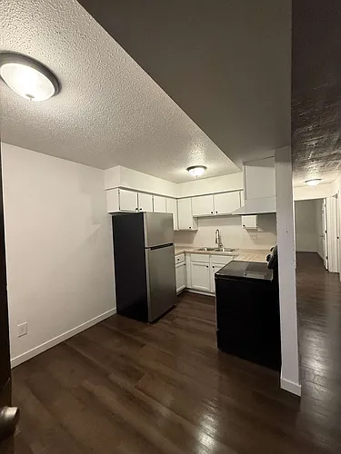 1048 Langley Rd Photo 1