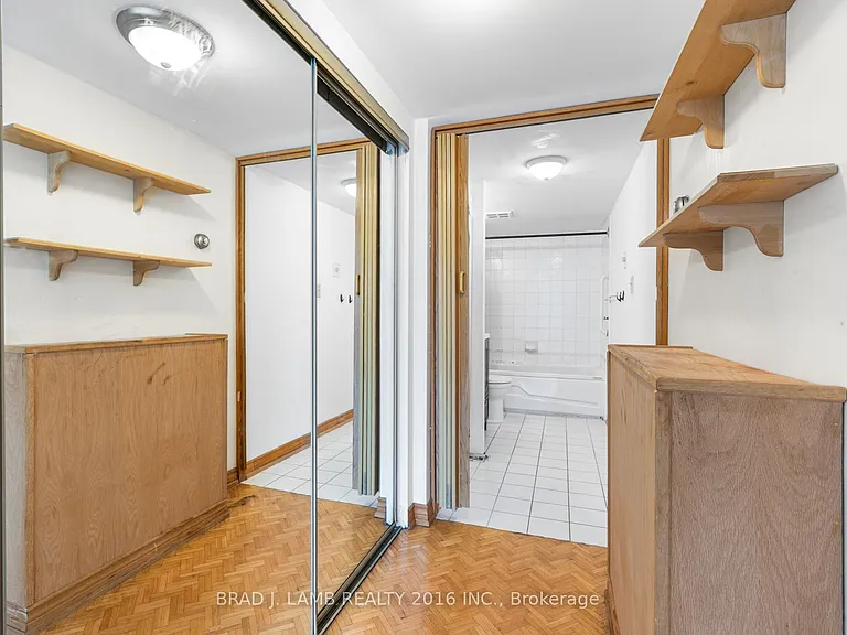 1001 Bay St #2709 — Photo 20